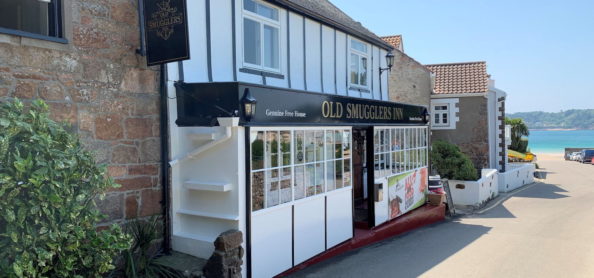 Smugglers inn store